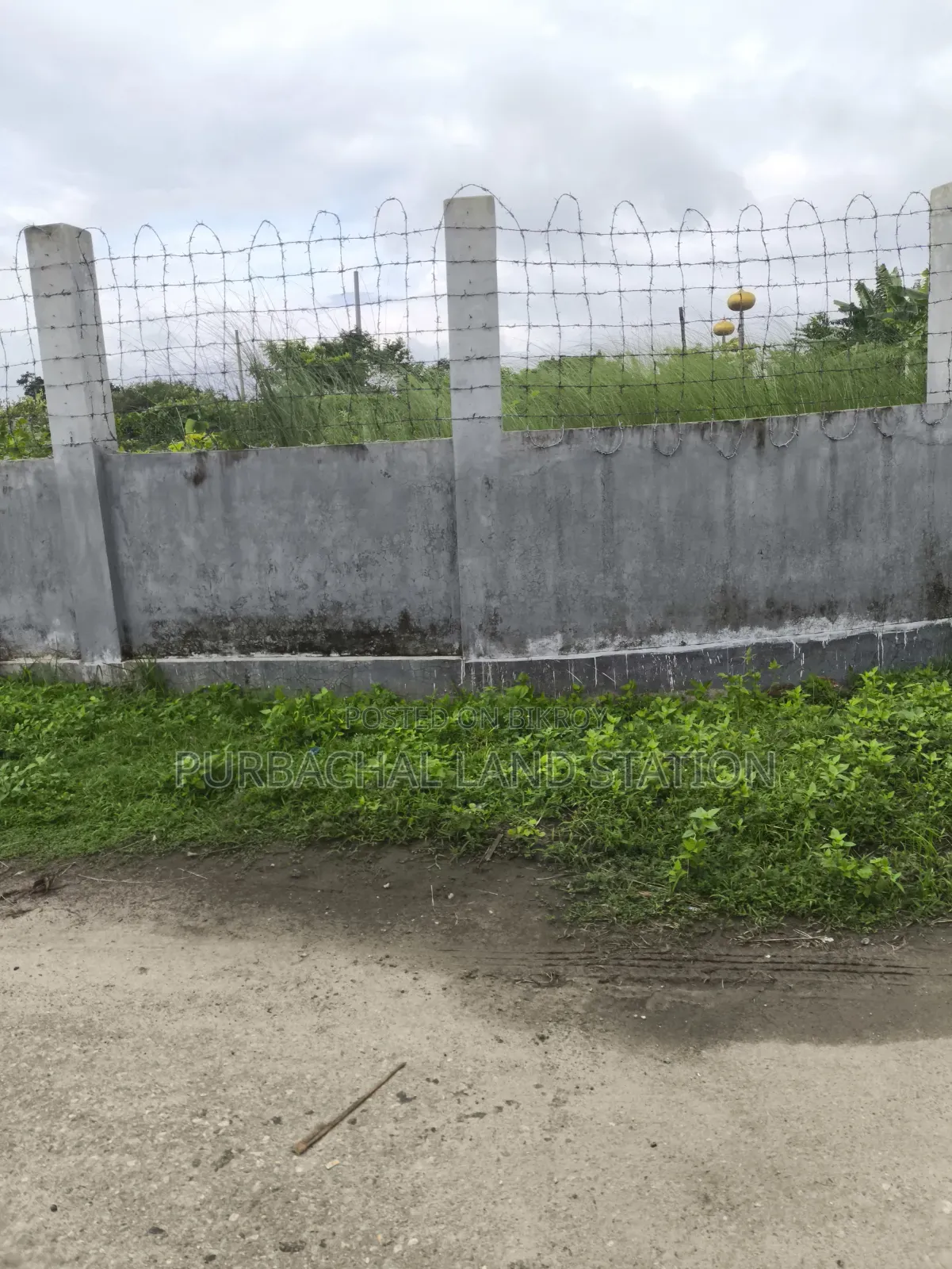 100/30 Ft Road Corner 3 Katha Plot Urgent Sale Sector: 18, Purbachal.