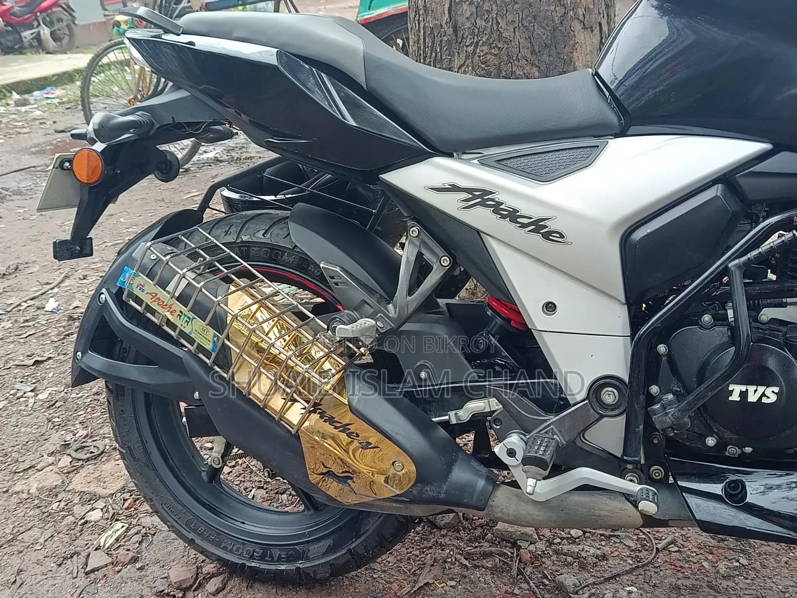 New TVS Apache RTR 160 4V 2025 Black