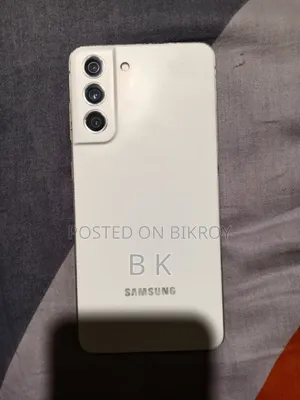স্যামসাং গ্যালাক্সি এস২১ এফই ৫জি ১২৮ জিবি সাদা