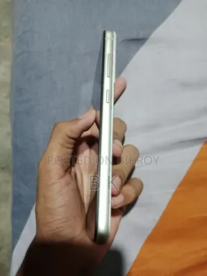 স্যামসাং গ্যালাক্সি এস২১ এফই ৫জি ১২৮ জিবি সাদা