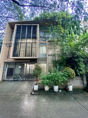 খিলক্ষেতের অপ্সরায় ৮ বেডরুমের বাড়ি বিক্রয়