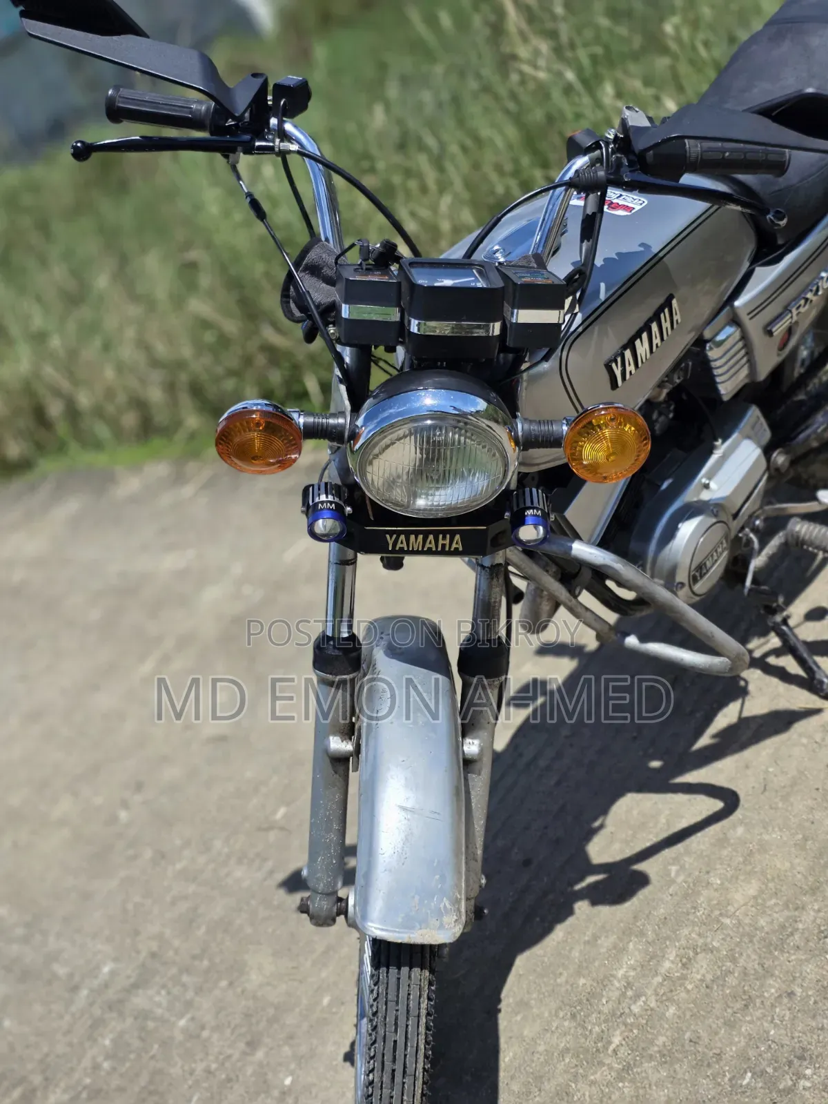 New Yamaha 1999 Gray
