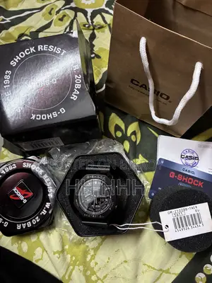 Casio G-Shock GM-2100BB-1AER