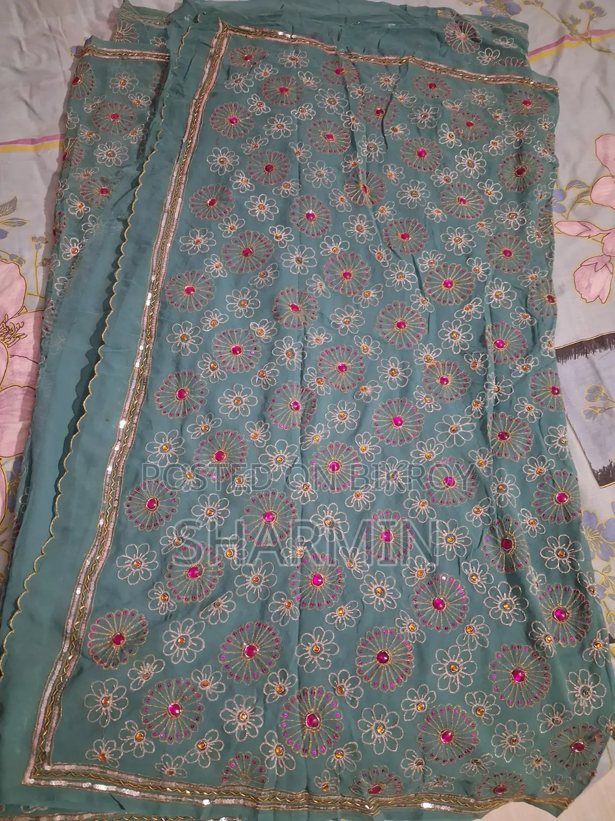 ওল্ড মডার্ন শাড়ি