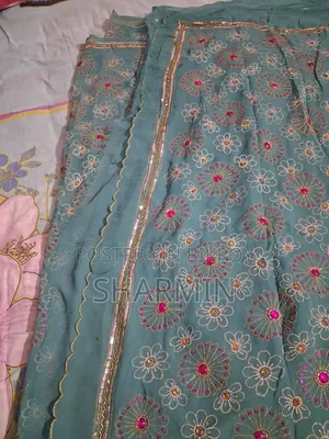 ওল্ড মডার্ন শাড়ি