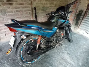হিরো গ্ল্যামার ২০১৮ ব্ল্যাক