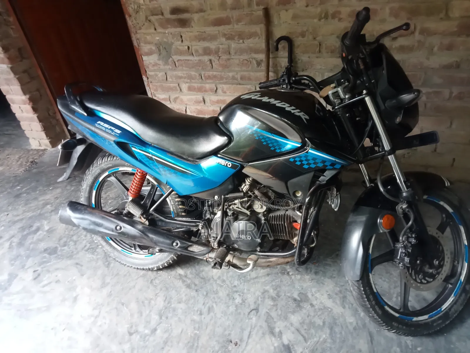 হিরো গ্ল্যামার ২০১৮ ব্ল্যাক