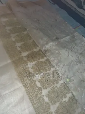 সাদা আধুনিক শাড়ি, লাল ও কালো সিল্ক গর্ভিয়াস শাড়ি
