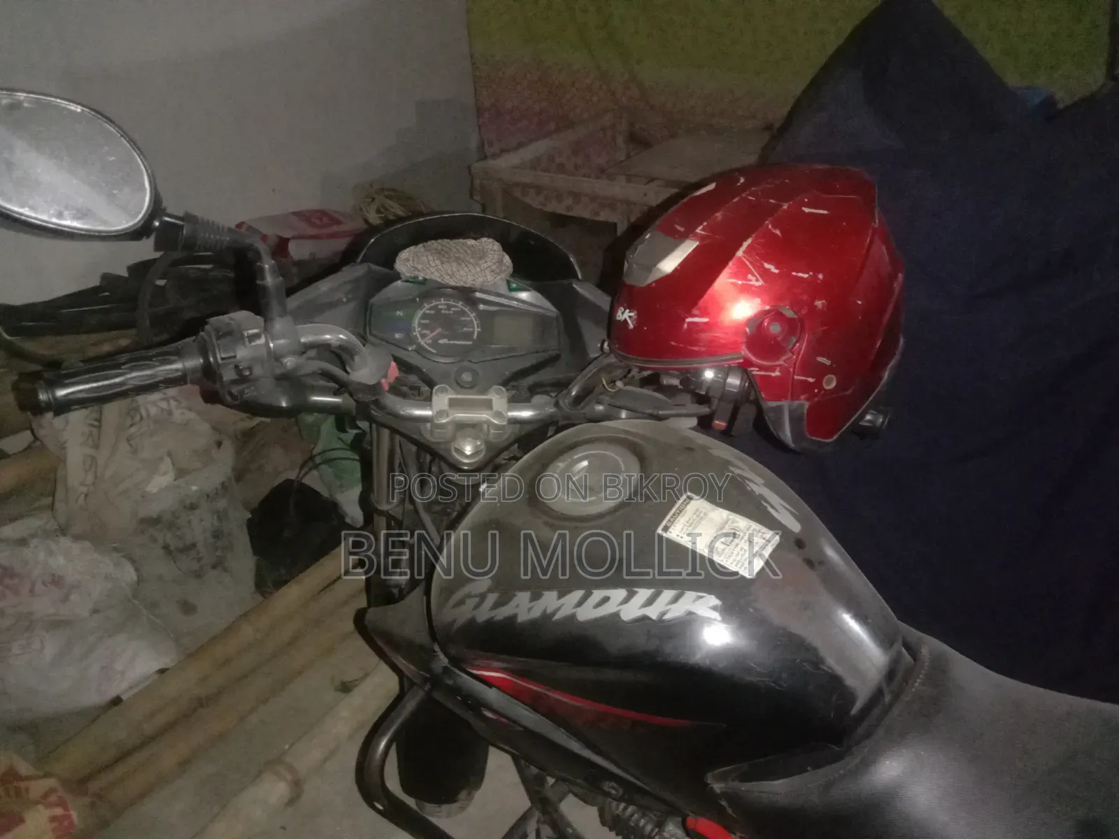 হিরো গ্ল্যামার ২০১৭ কালো