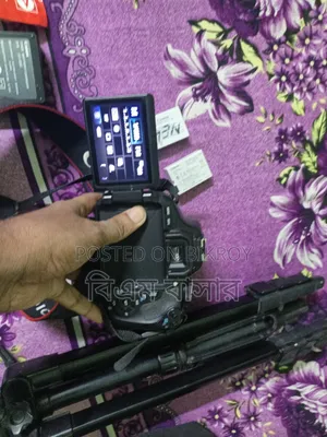 DSLR Camera All Accessories 3 Pieces Battery Stand Lens