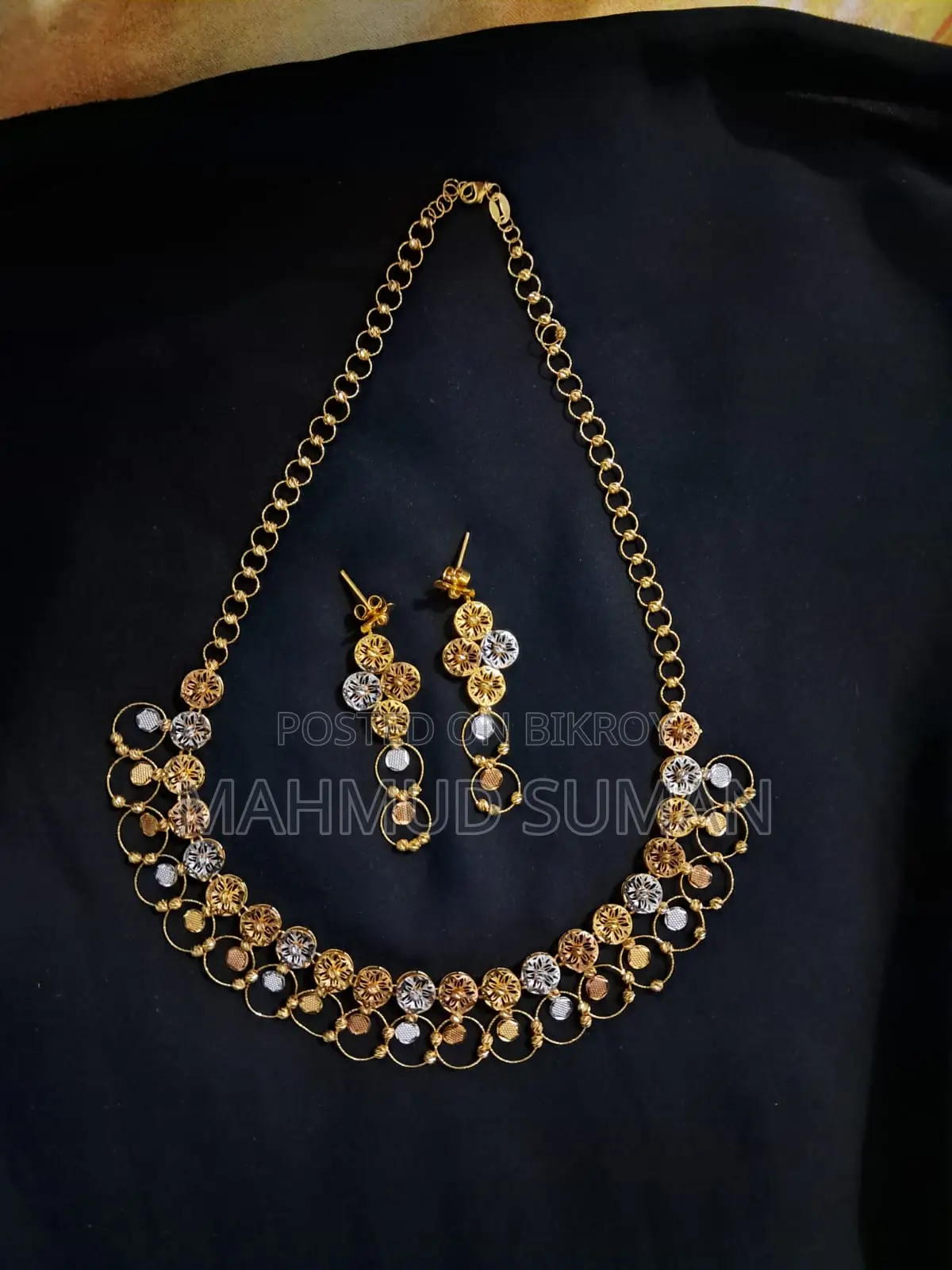 Gold Necklace Set