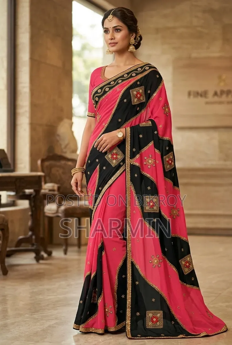সাদা আধুনিক শাড়ি, লাল ও কালো সিল্ক গর্ভিয়াস শাড়ি