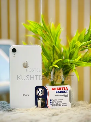 Apple iPhone XR 64 GB White