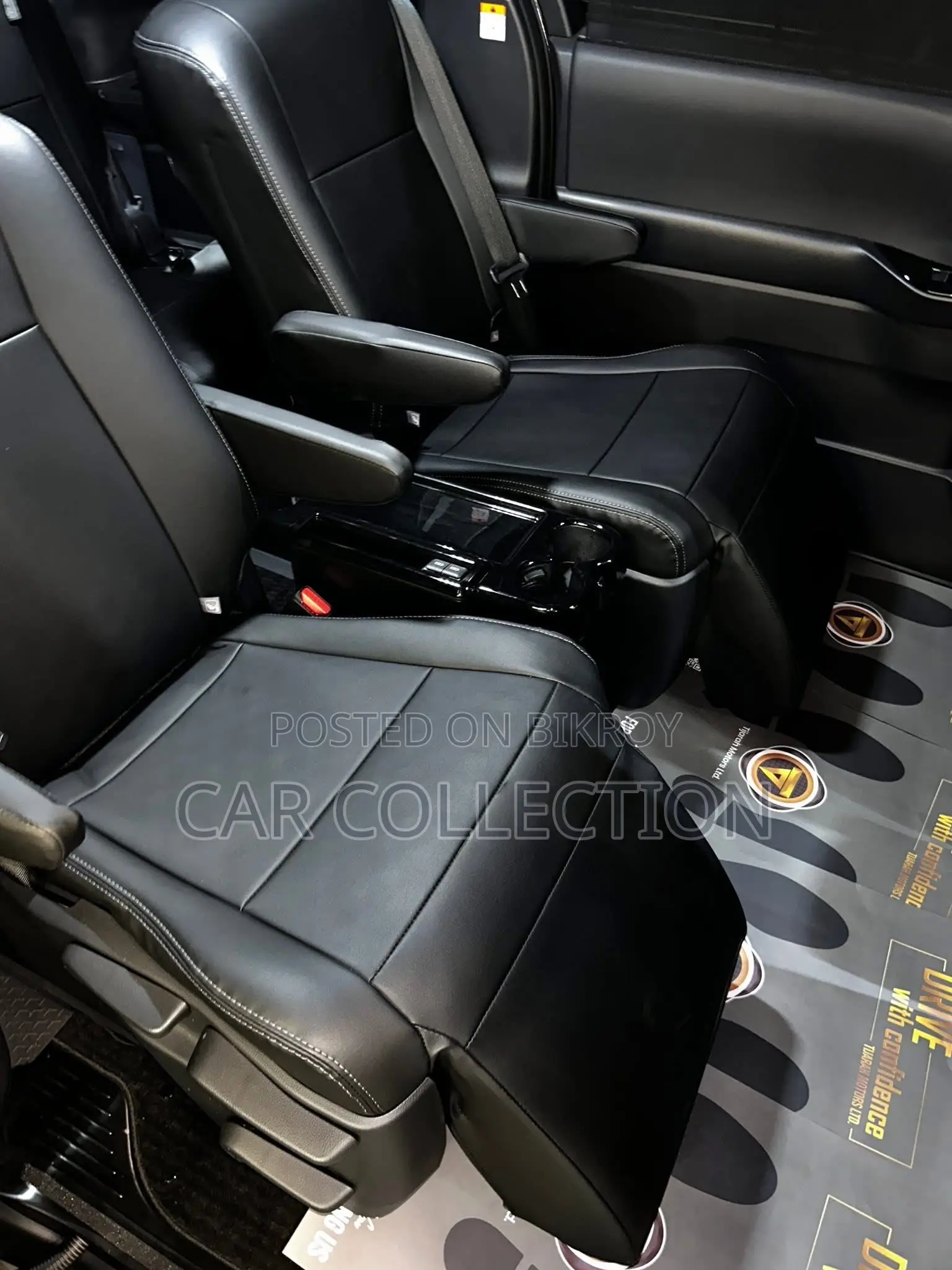 Toyota Voxy Hybrid S-Z 2WD 7-Seater 2023 Black