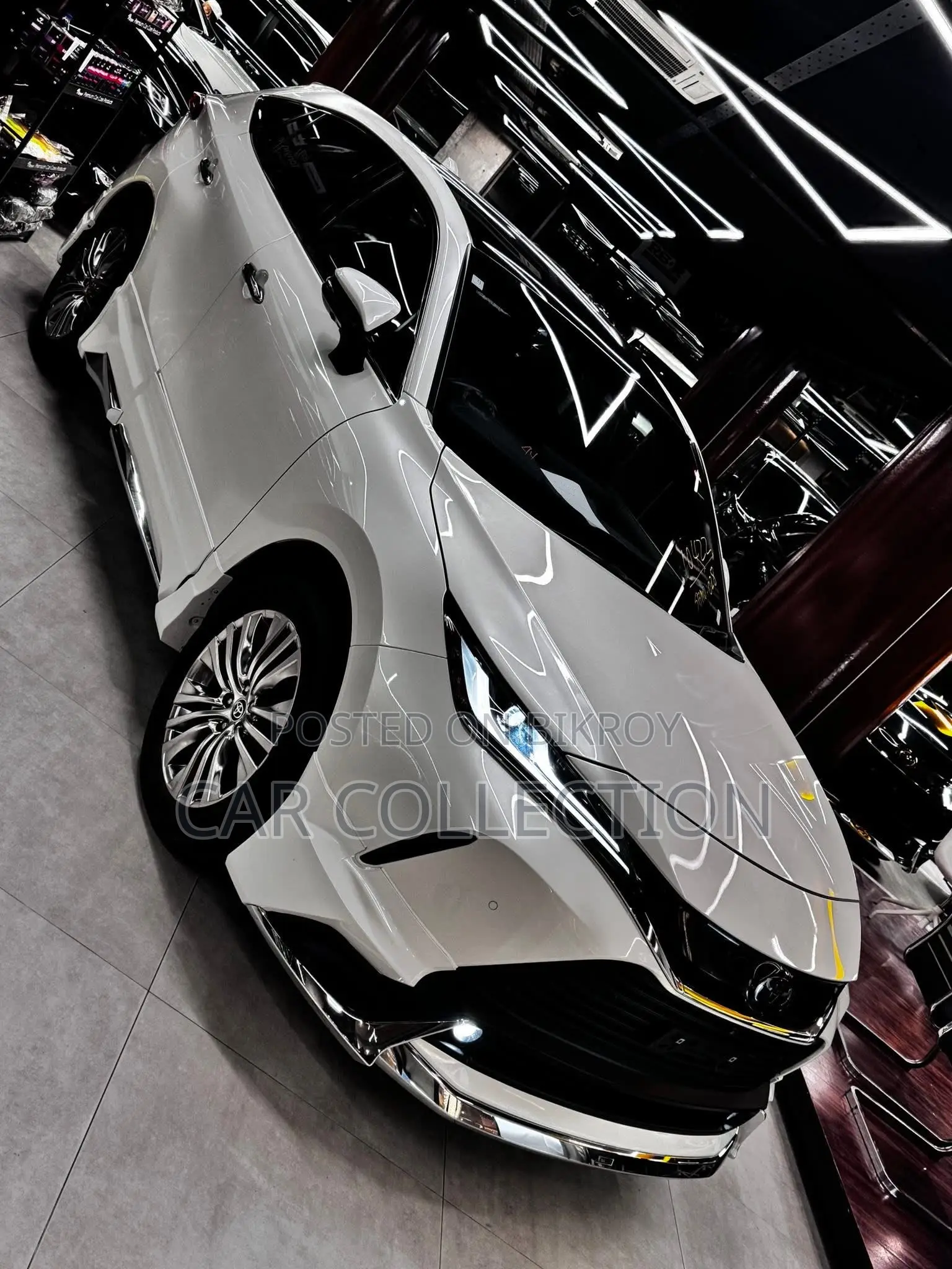 Toyota Harrier 2.5 Hybrid 2021 Pearl