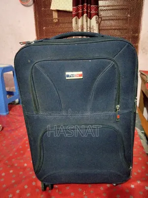 ট্রলি ব্যাগ বিক্রি করা হবে