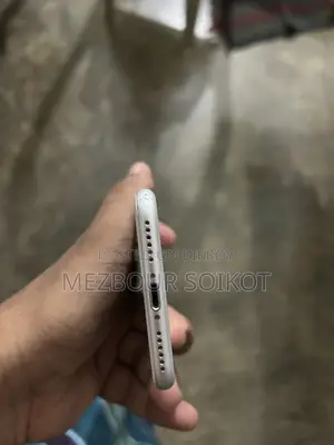 Apple iPhone 7 32 GB White