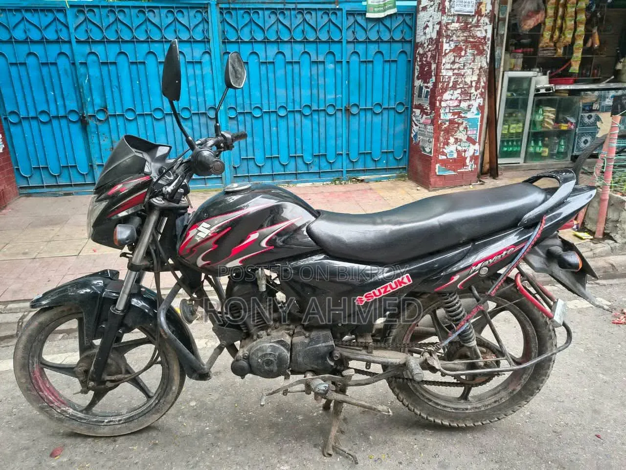 সুজুকি হায়াতে ২০১৯ কালো