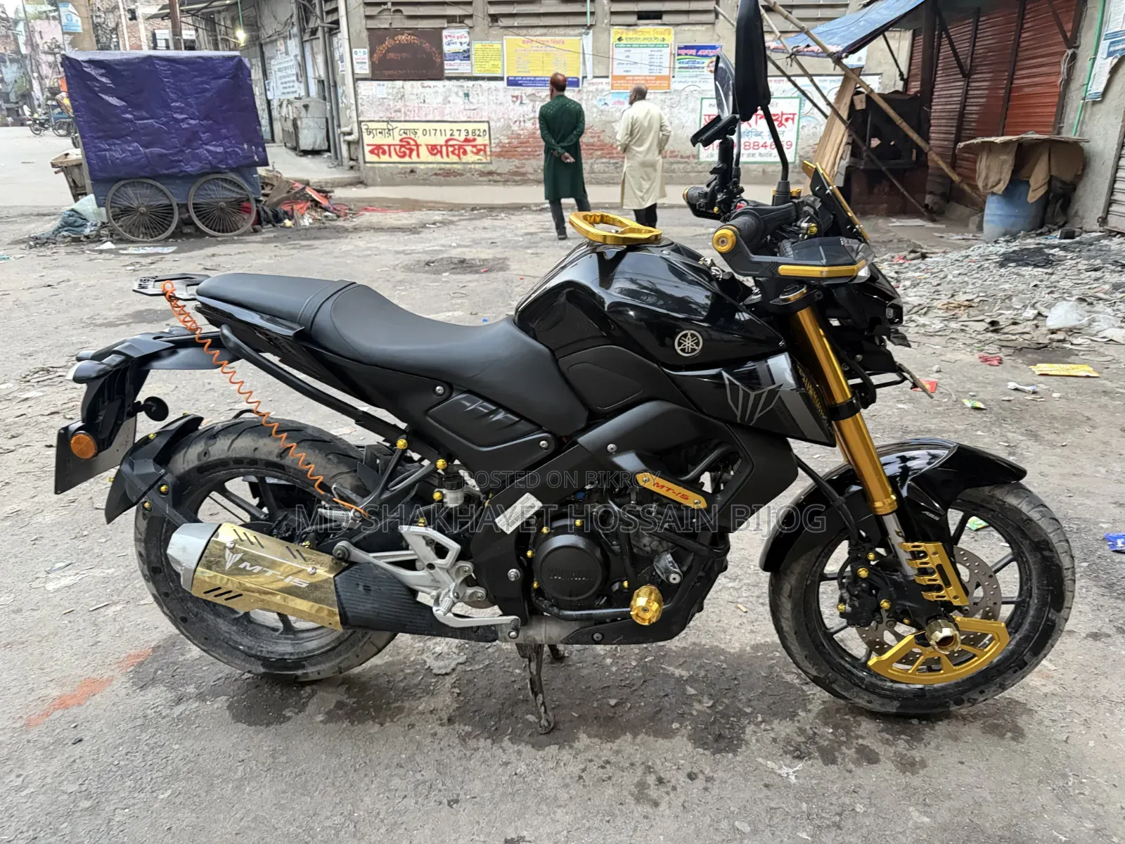 ইয়ামাহা ২০২২ কালো