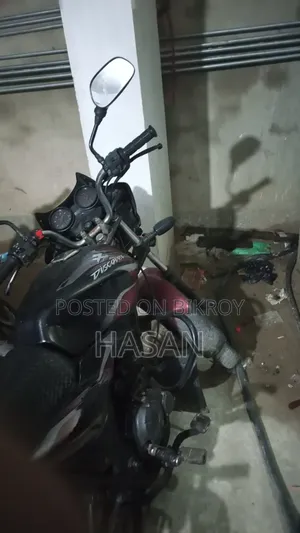 Bajaj Discover 100 2012 Black