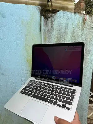 ল্যাপটপ অ্যাপল ম্যাকবুক ২০১৫ ৮জিবি ইন্টেল কোর আই৫ এসএসডি ৫০০জিবি