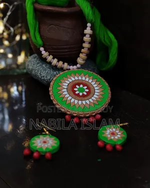 মাটির গয়না