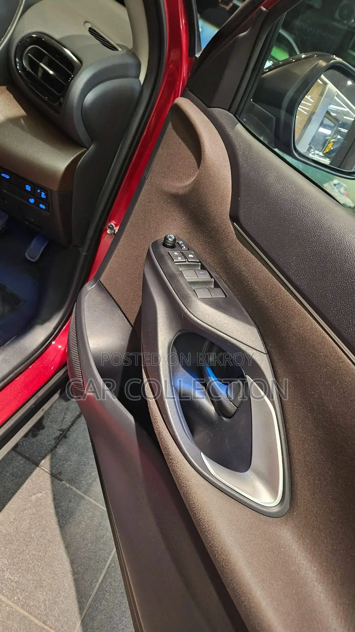 Toyota Yaris Cross 1.5 Hybrid FWD 2021 Red