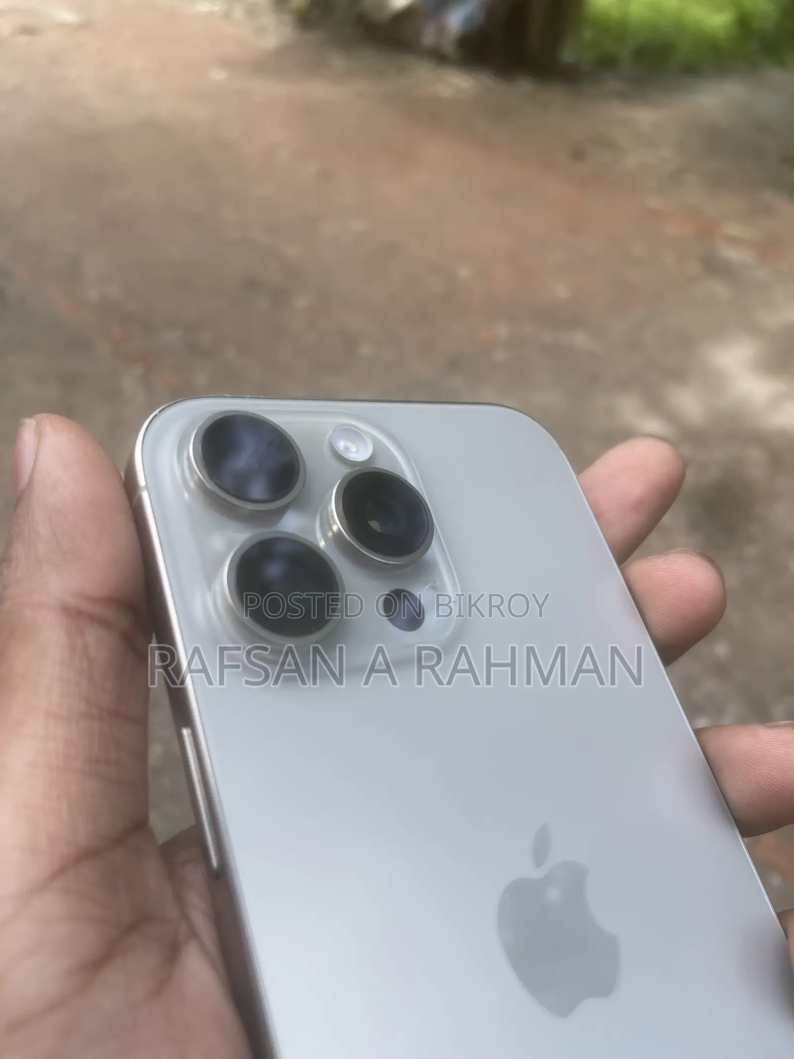 New Apple iPhone 16 Pro Max 256 GB Silver