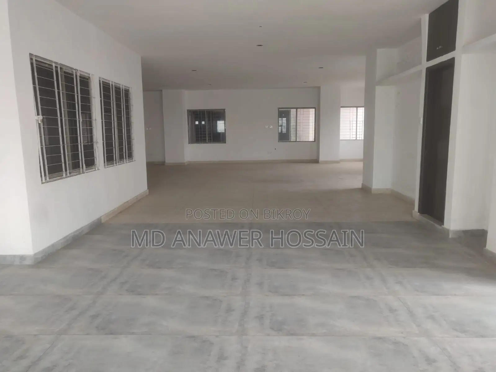 Commercial 2000 SFT Office Space Rent at Baridhara Progoti Sharawni