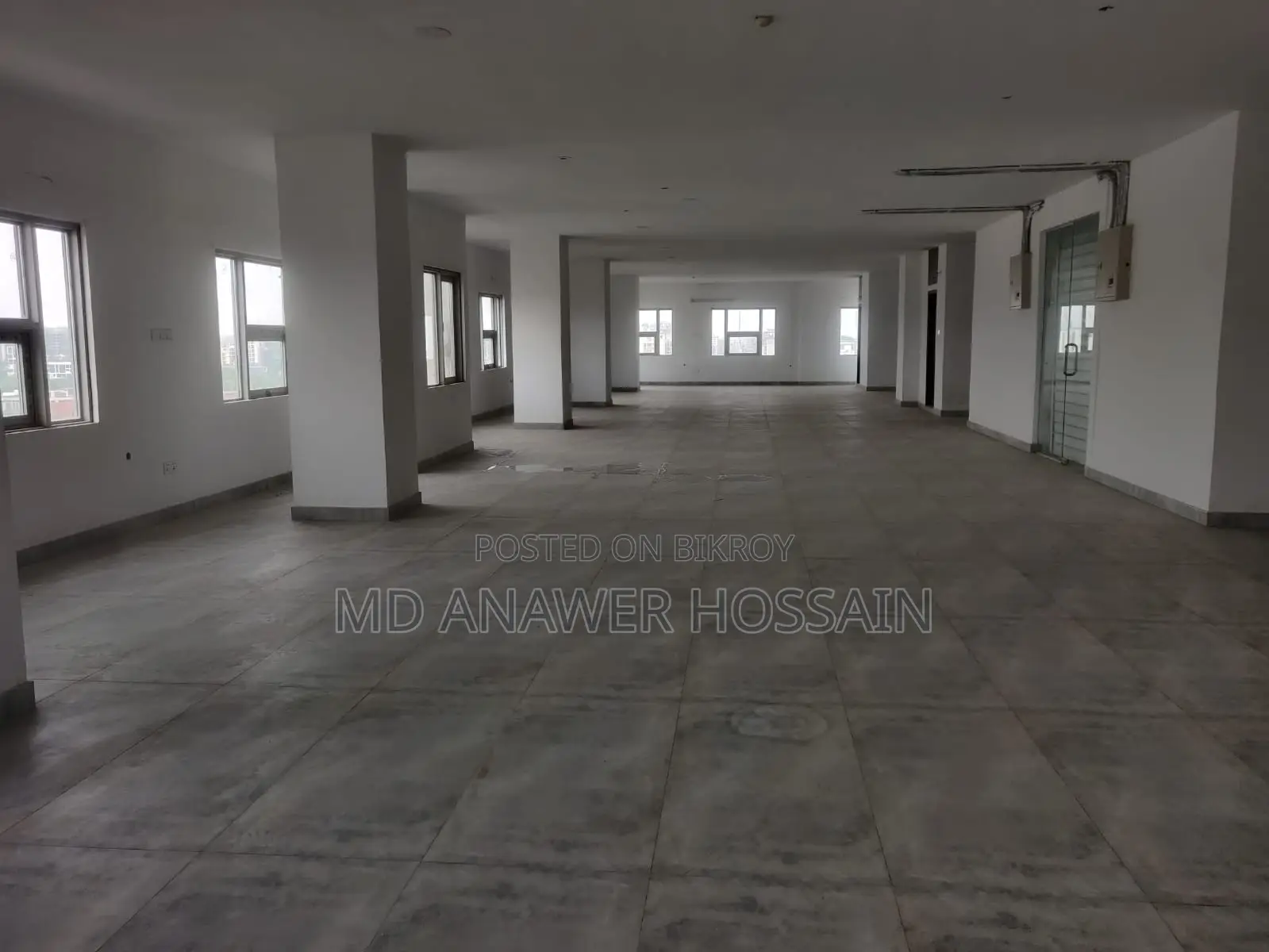 Commercial 2000 SFT Office Space Rent at Baridhara Progoti Sharawni