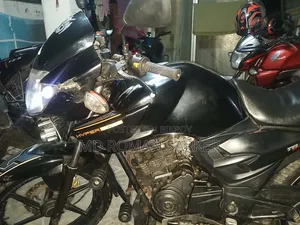 টিভিএস অ্যাপাচি আরটিআর ১৬০ টুভি ২০১১ কালো