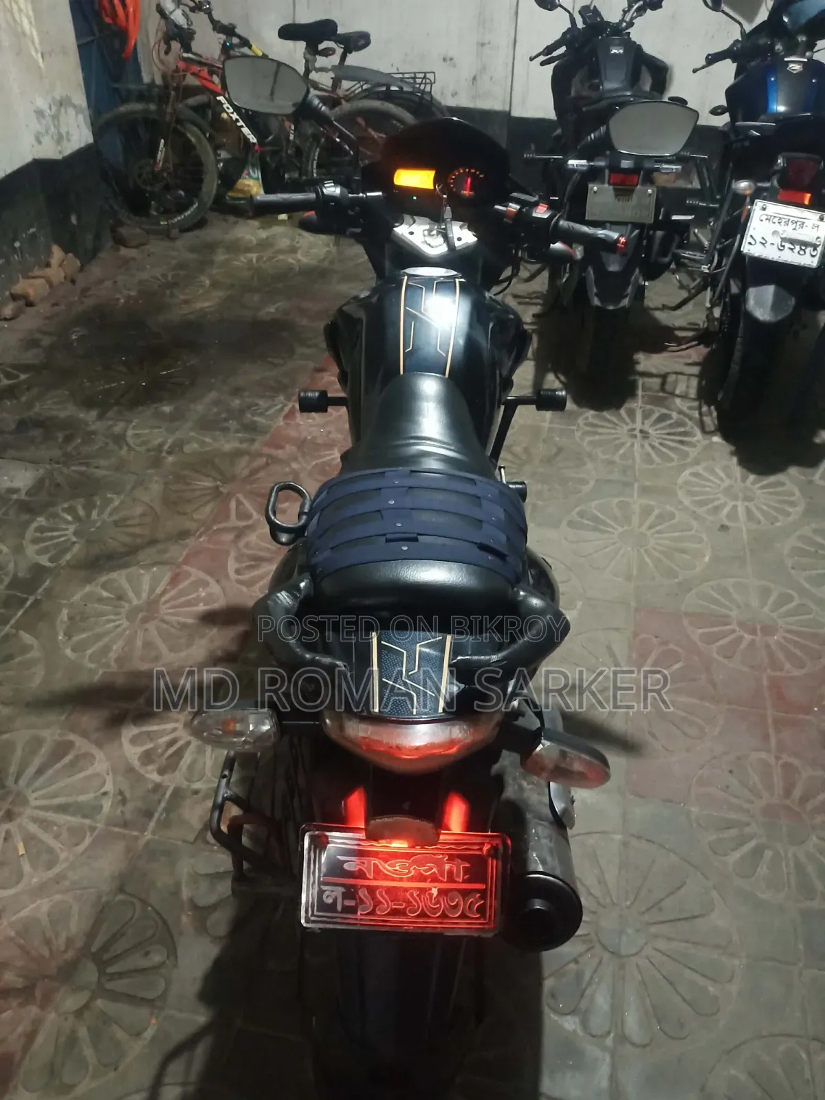টিভিএস অ্যাপাচি আরটিআর ১৬০ টুভি ২০১১ কালো