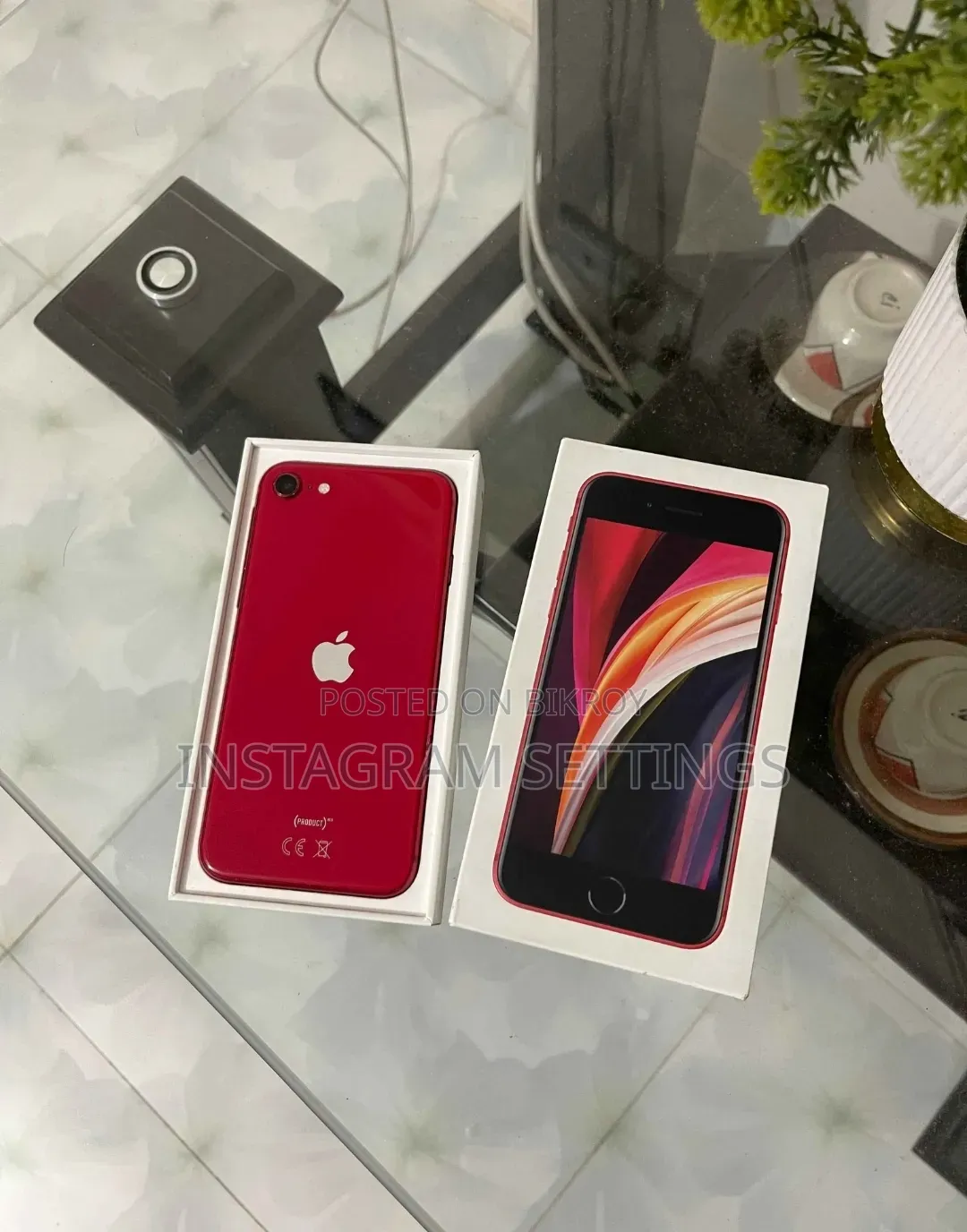 New Apple iPhone SE (2020) 64 GB Red