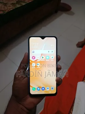 Vivo Y1s 32 GB Blue