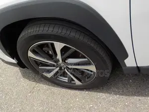 New Toyota Corolla Cross 2024 Pearl