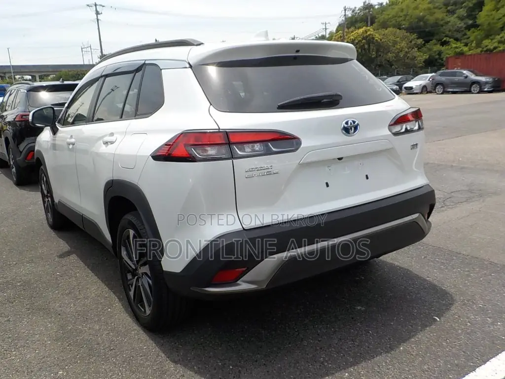 New Toyota Corolla Cross 2024 Pearl