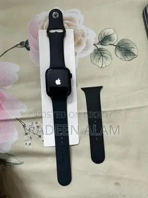 অ্যাপল ওয়াচ সিরিজ ৭ ৪৫মিমি বিক্রয়ের জন্য