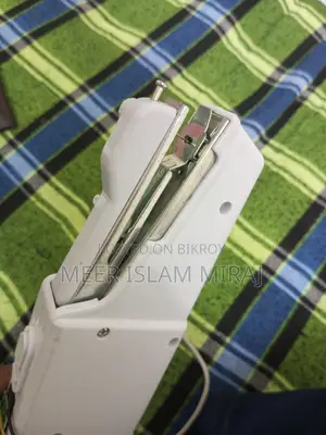 মিনি হ্যান্ড সেলাই মেশিন