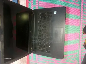 Laptop HP 14-dq1088wm 6GB Intel Core i3 eMMC 256GB