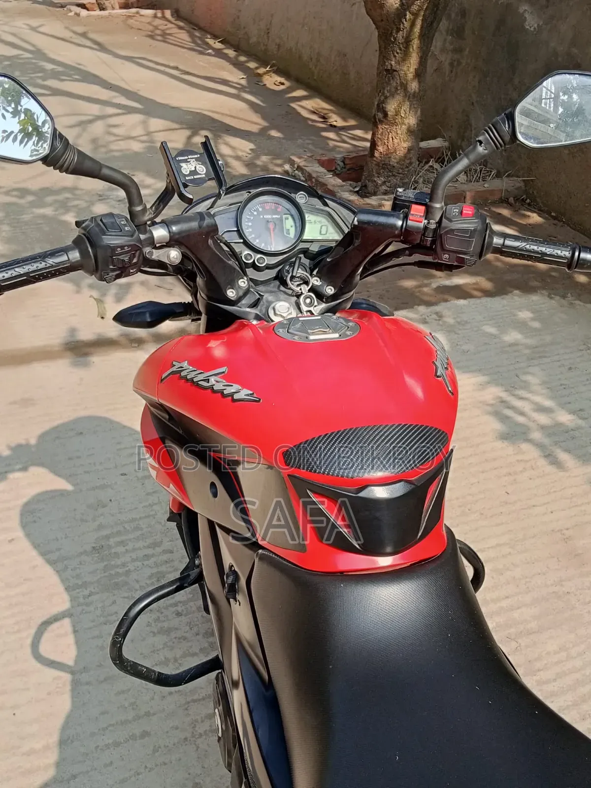 বাজাজ পালসার এন১৬০ ২০২২ লাল