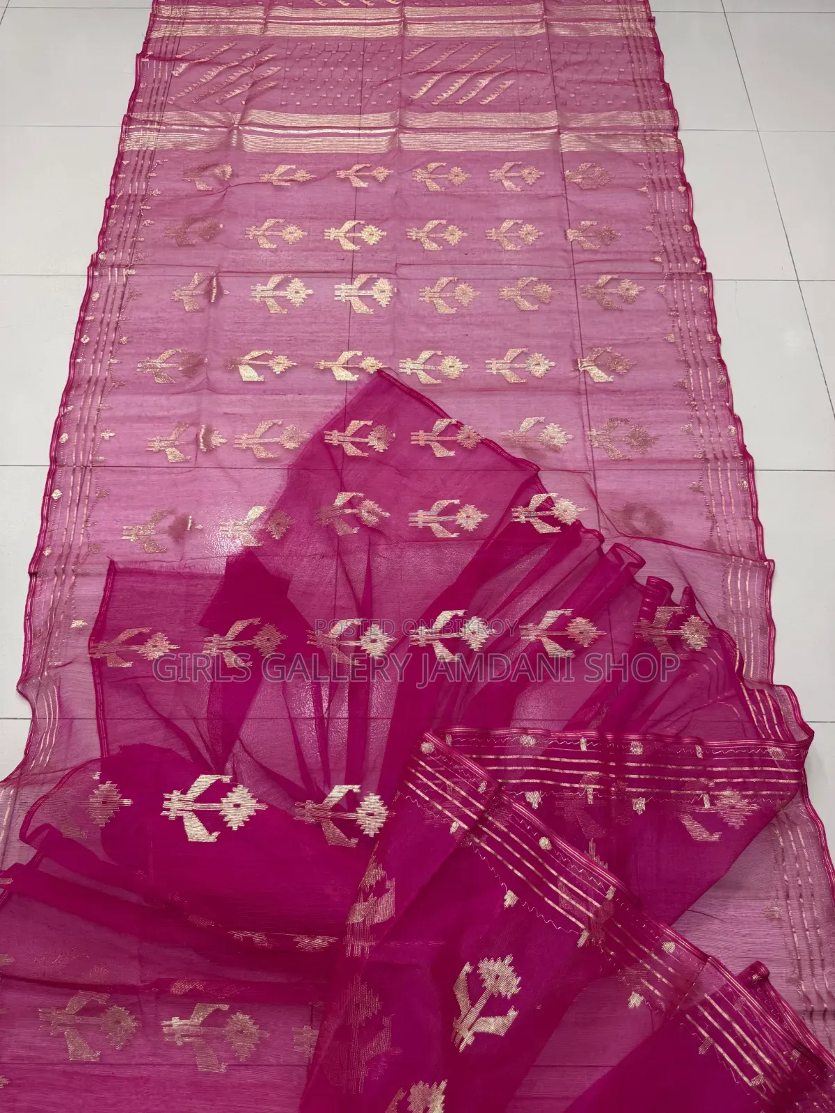 Handloom Dhakai Jamdani Saree