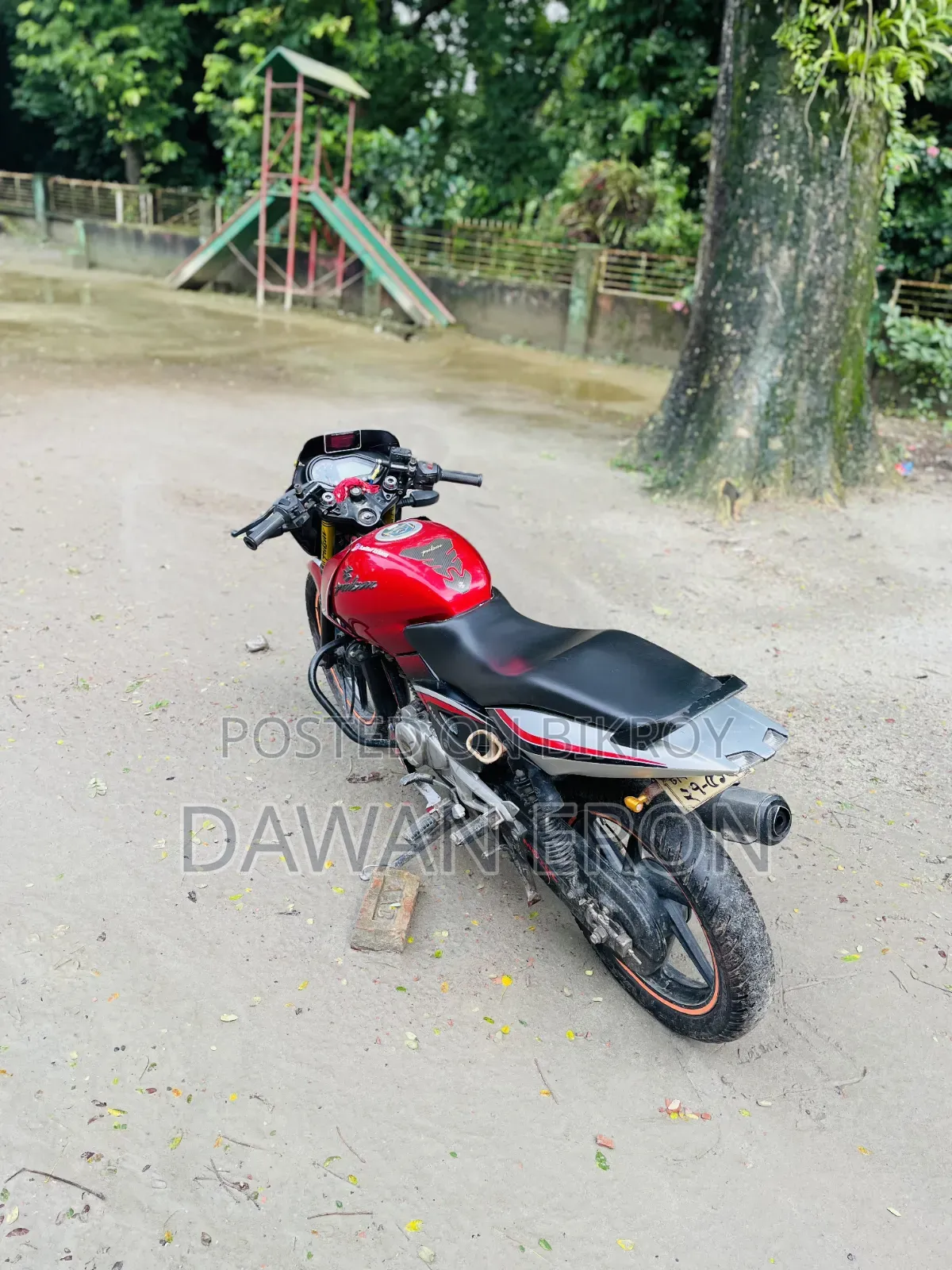 Bajaj Pulsar 150 2012 Red