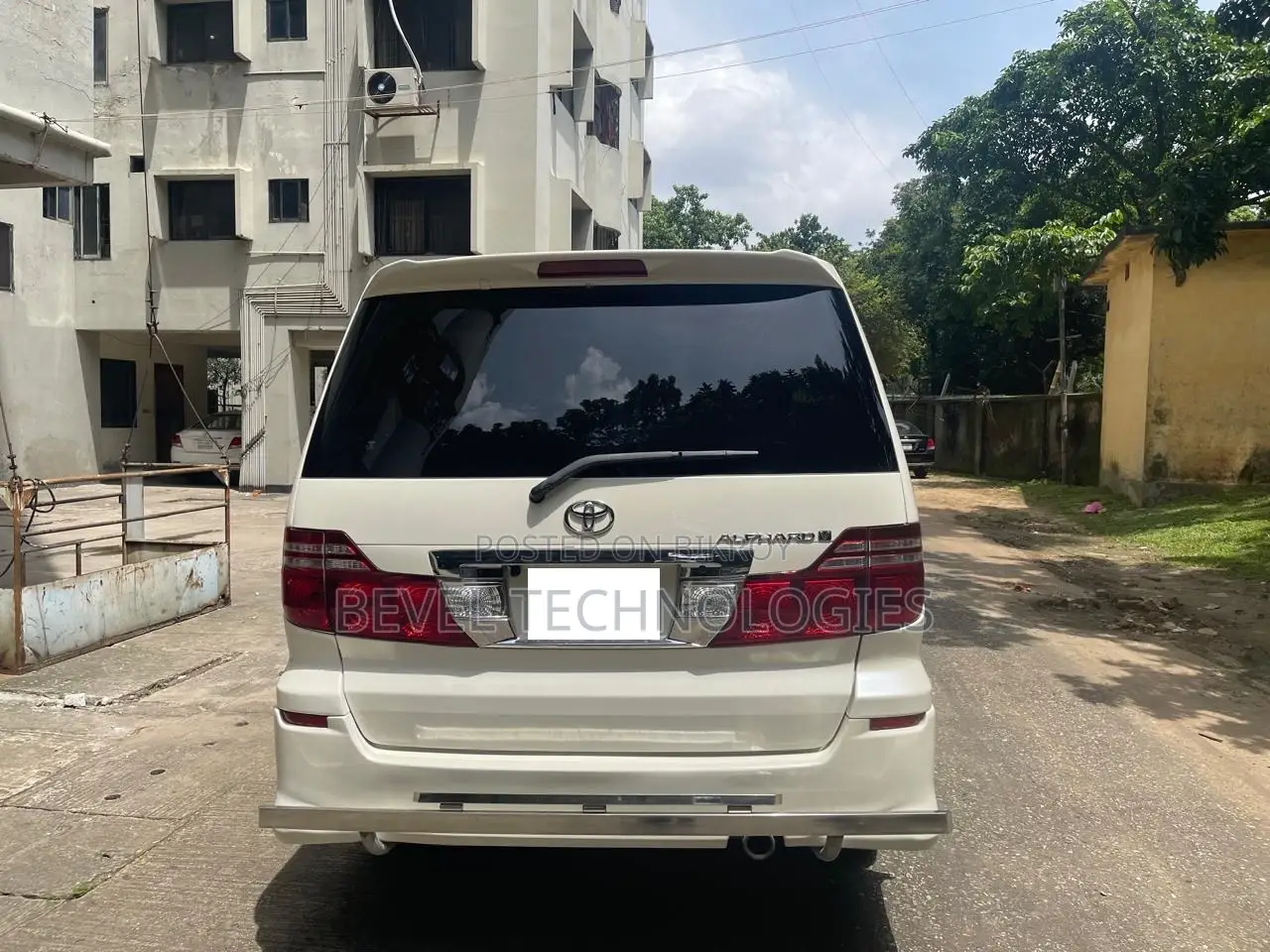 টয়োটা আলফার্ড ২.৪ পেট্রোল অল হুইল ড্রাইভ ২০০৩ পার্ল