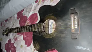 অরিজিনাল ইন্ডিয়ান সিগনেচার অ্যাকোস্টিক গিটার - কালো