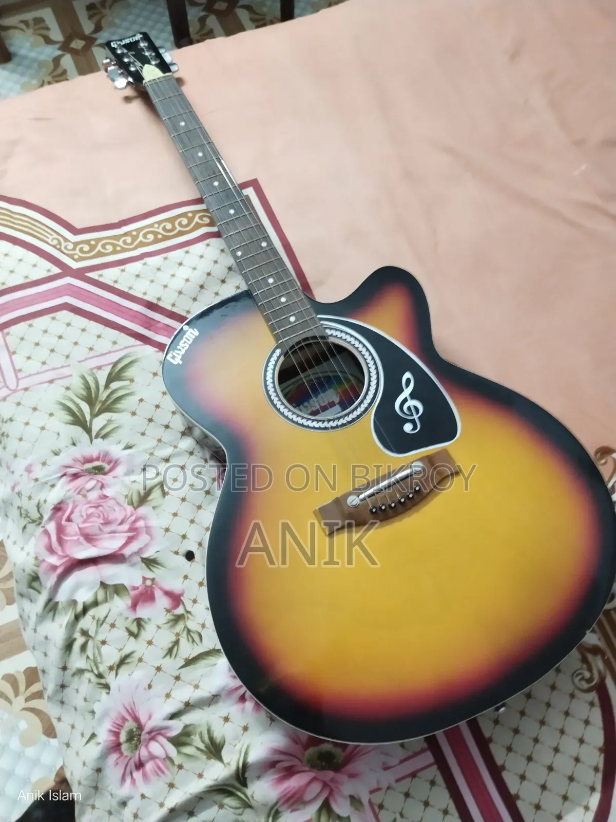 Givson Guitar