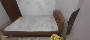 পুরাতন সেগুন কাঠের সেমি বক্স খাট বিক্রয়