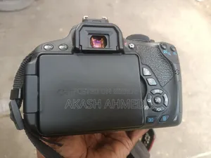 Canon Kiss X7i