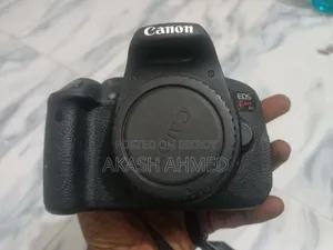 Canon Kiss X7i