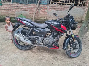 বাজাজ পালসার ১৫০ ২০১৯ কালো