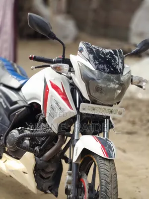 TVS Apache RTR 160 2V 2015 White